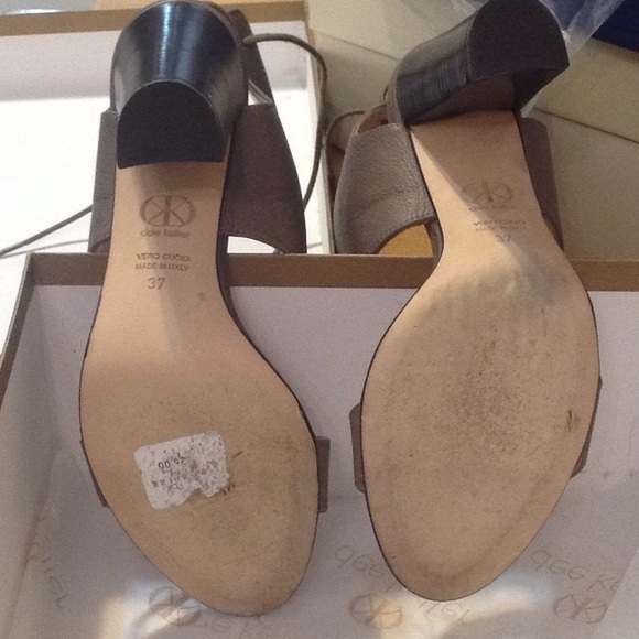 Shoes - Picture 2 of 4